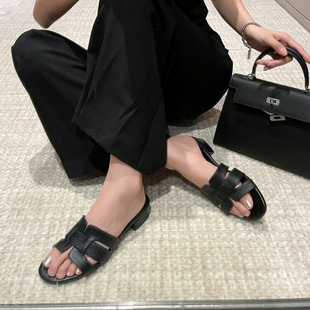 3cm跟高真皮法式气质高级粗跟绝美不累脚凉拖女外穿夏季平底凉鞋