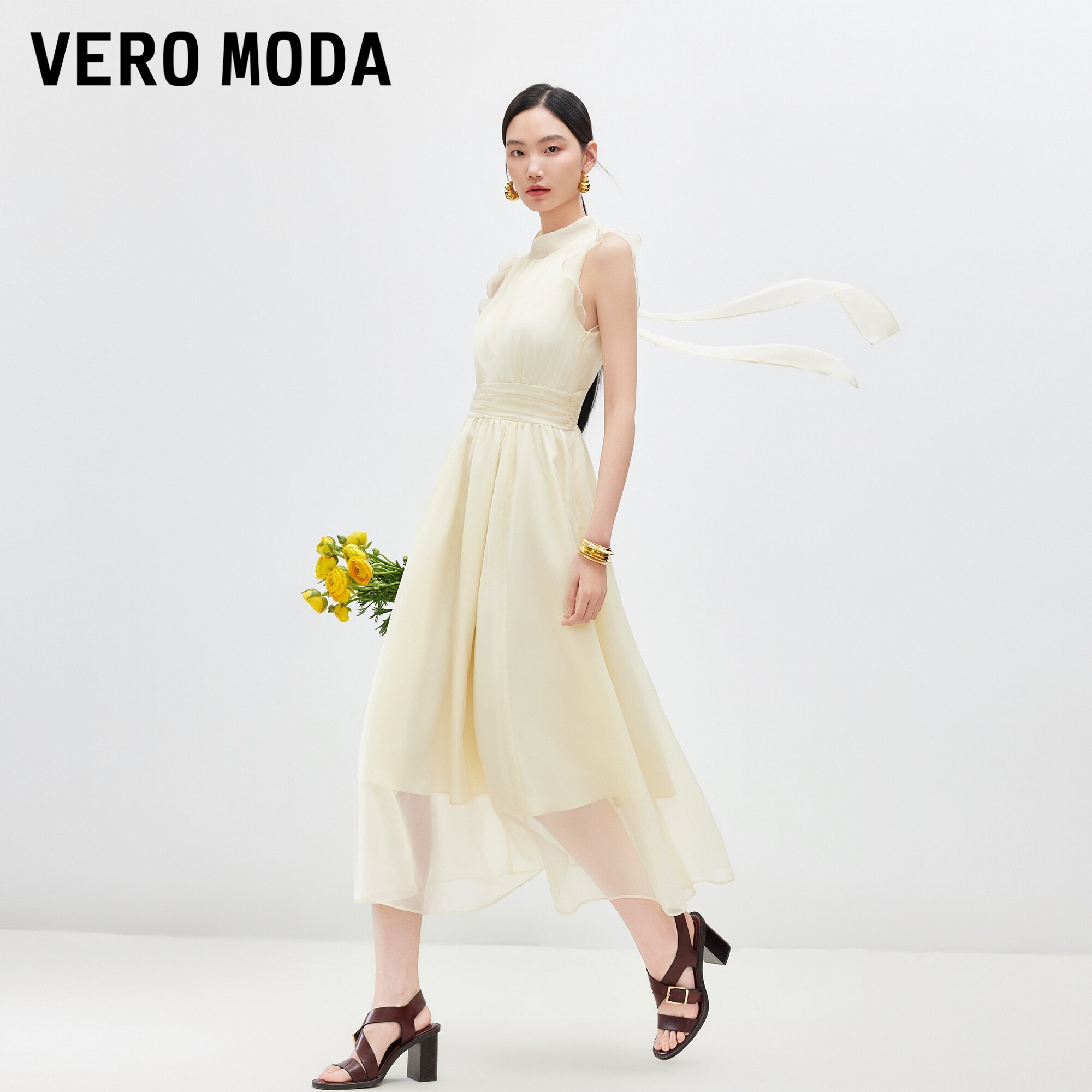 VeroModa连衣裙后领系带