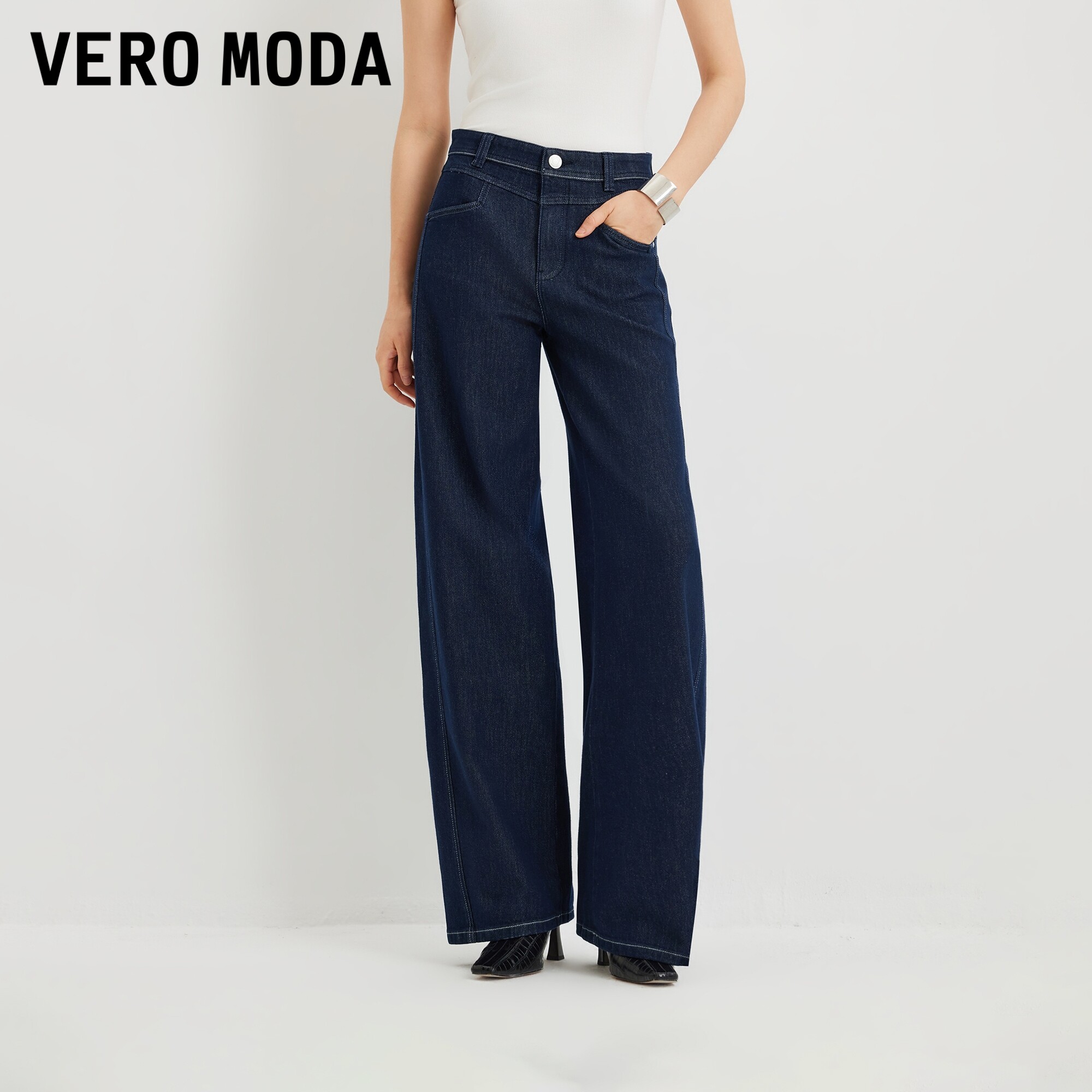VeroModa牛仔裤裤缝前移
