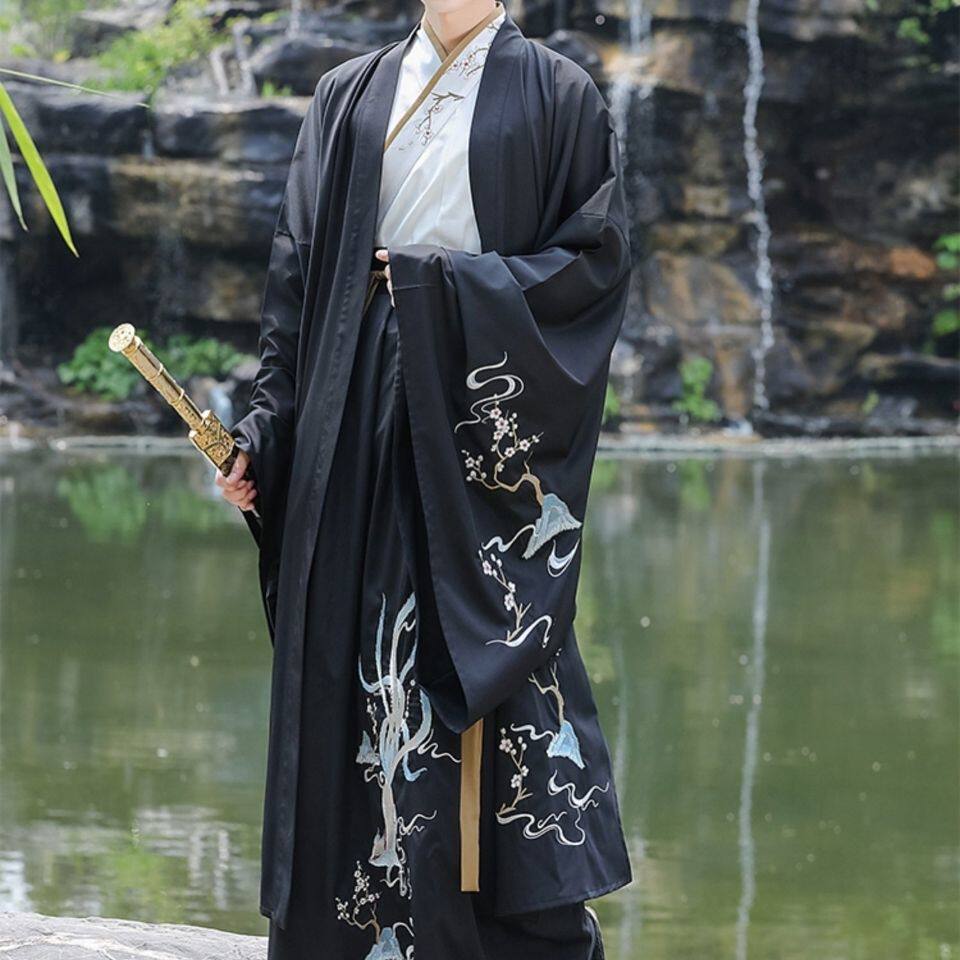HANFU 남자의 가을 겨울 새로운 고대 의상 구미호 중공업 자수 중국 스타일의 넓은 소매 검은 양복 HANFU