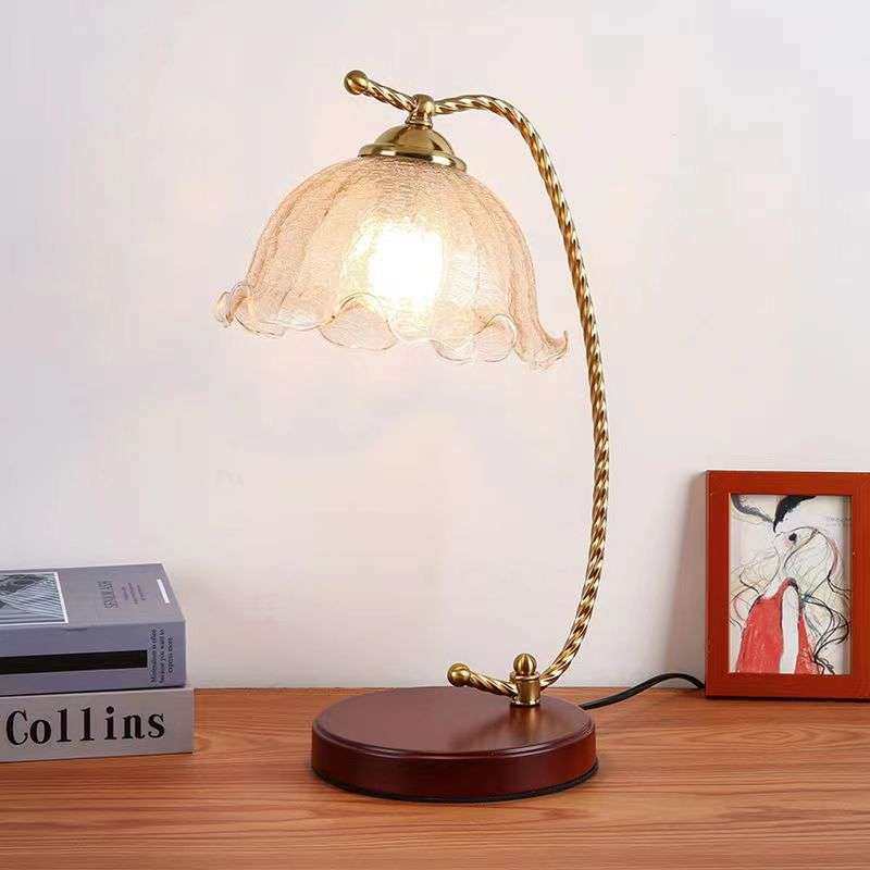 创意铁艺弯管复古台灯公主房卧室装饰床头灯温馨浪漫婚庆台灯,鲜花速递/花卉仿真/绿植园艺,割草机/草坪机,淘宝优惠券,粉丝福利购,淘宝优惠卷