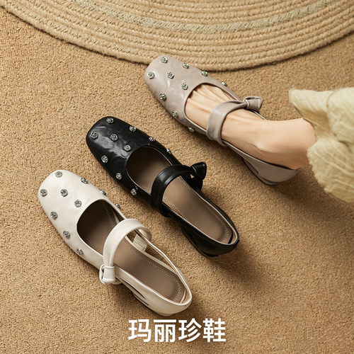 皇家百丽诗羊皮铆钉芭蕾凉鞋女
