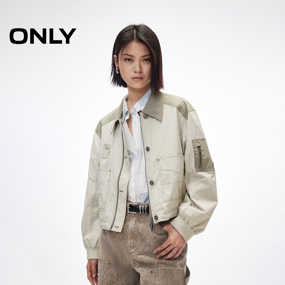 【ONLY奥莱】春夏潮酷抽绳下摆宽松微落肩翻领拼接短款夹克外套女