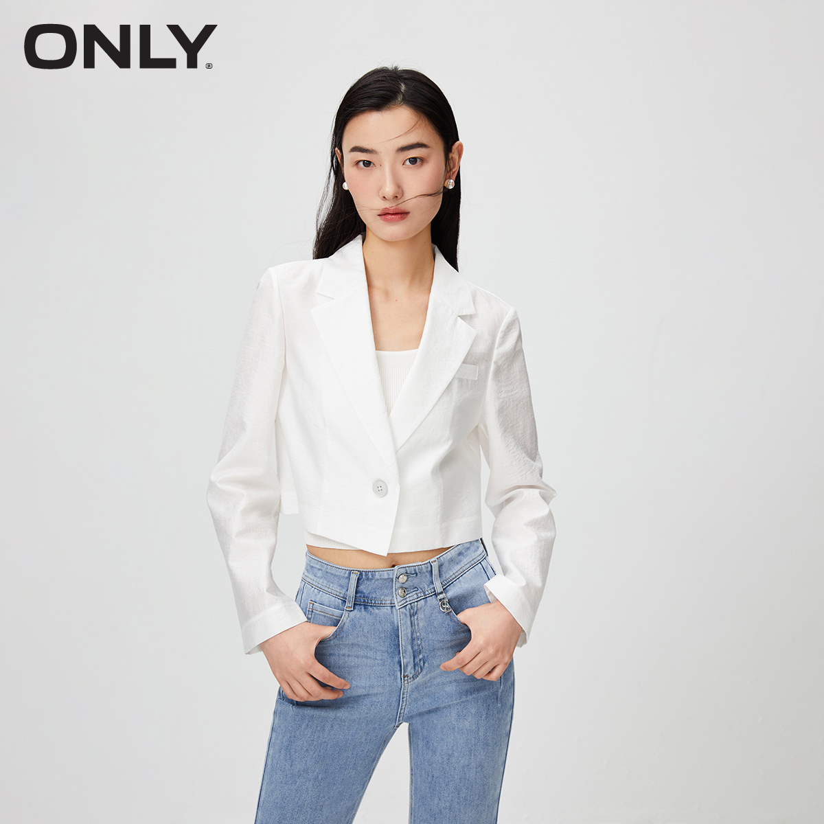 ONLY直筒短款丝光暗纹西服外套