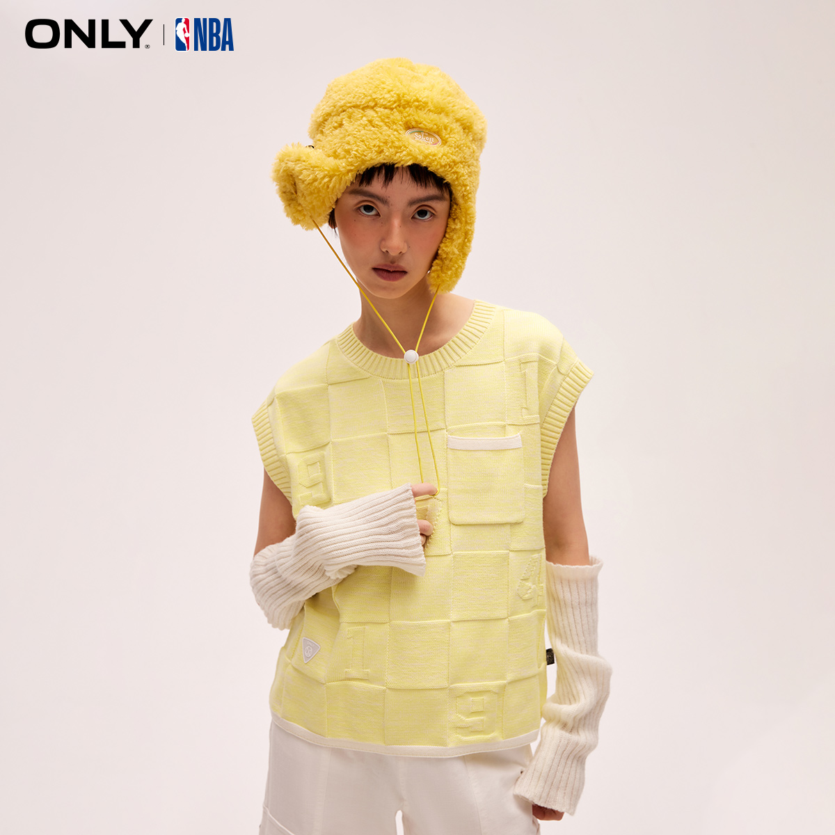 ONLY百搭格纹无袖撞色针织衫