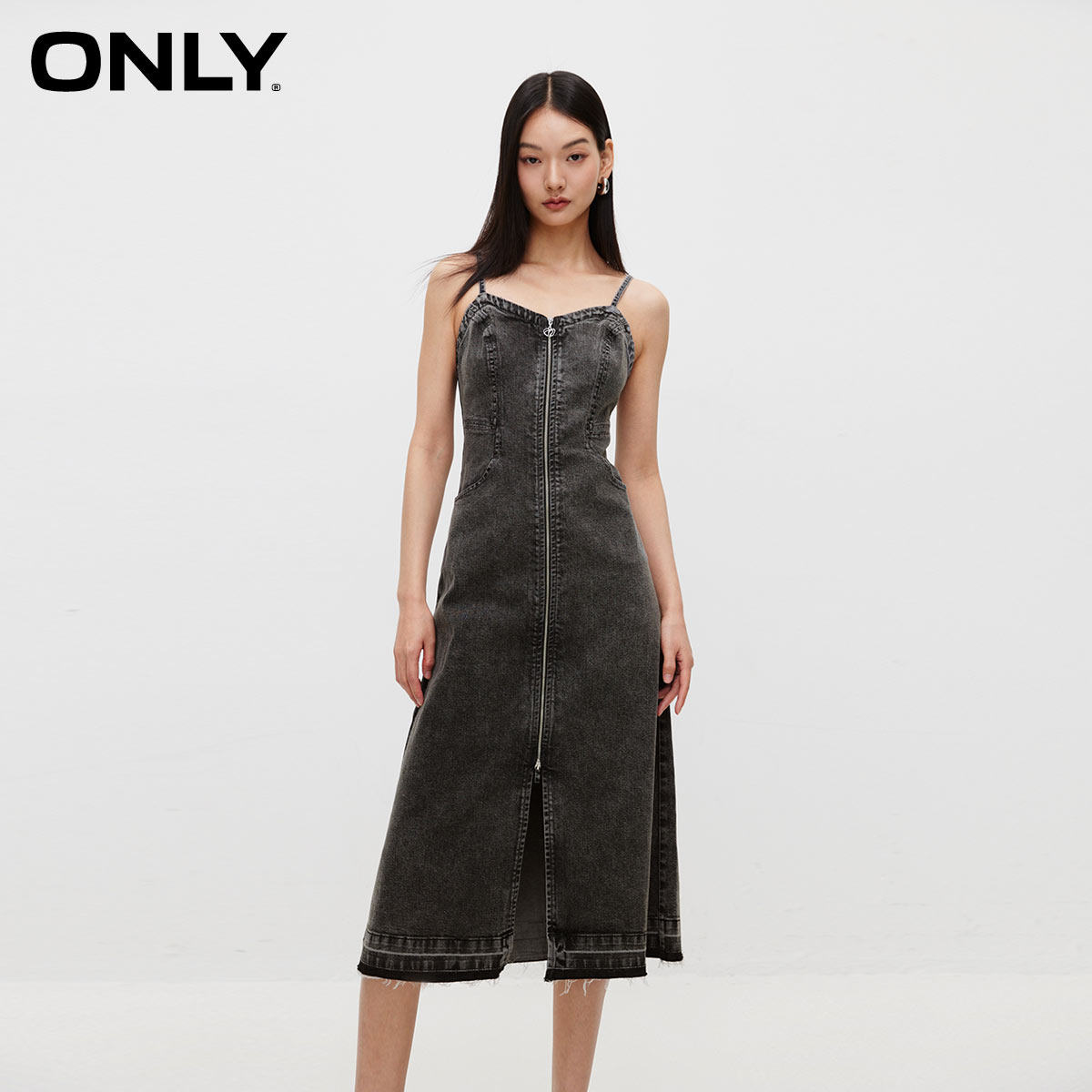 【ONLY奥莱】夏季新款通勤风休闲百搭磨毛牛仔吊带连衣裙女
