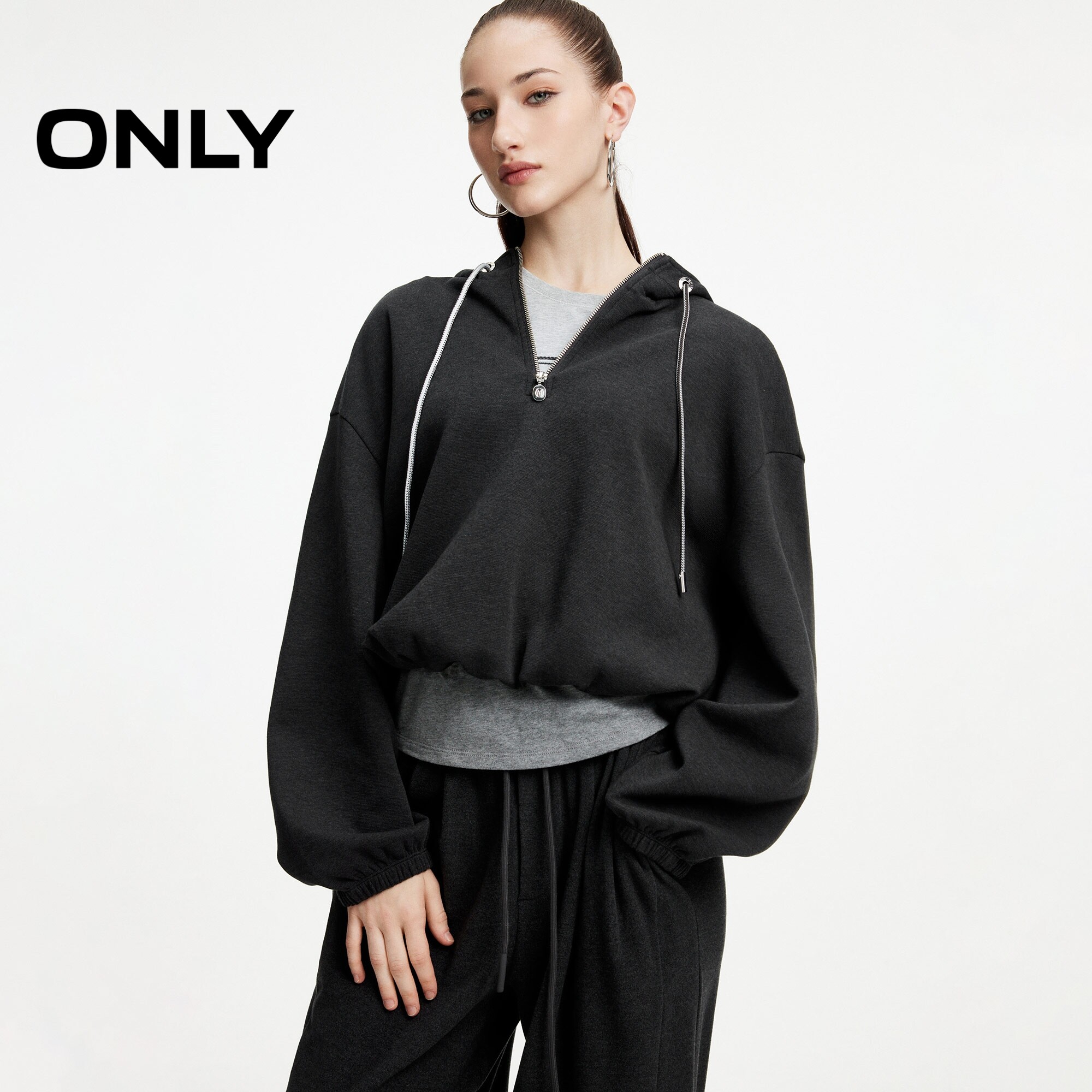 ONLY拼接假两件宽松短款连帽卫衣