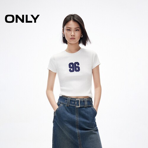 ONLY数字贴布正肩修身短款T恤
