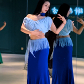 悦梦风璐肚皮舞练功服套装 透气流苏性感演出服流苏长裙蓝色撞色