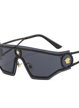 New Fashion Metal Sunglasses Ins Star with The Same Catwalk