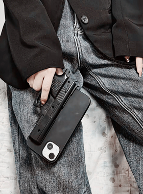 欧美创意手枪手机壳苹果17Air小众恶搞适用iPhone16Promax网红潮男女款15PM抽象搞笑14个性定制13解压发泄8Xs