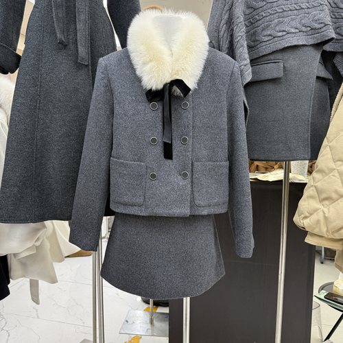 韩版毛领名媛风外套半身裙套装