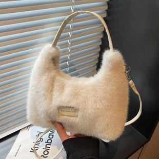 毛绒绒包包女2025新款秋冬小众超火手拎毛毛包休闲百搭单肩斜挎包