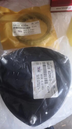 起亚威客2.7排量前减上盖 前减上座 前机顶胶 平面轴承 压力轴承