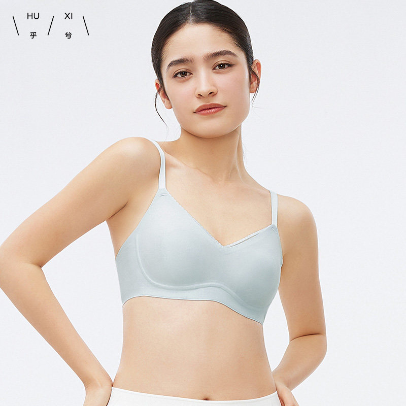 乎兮春夏新品蕾丝性感光面无痕大胸显小文胸无钢圈超薄少女内衣