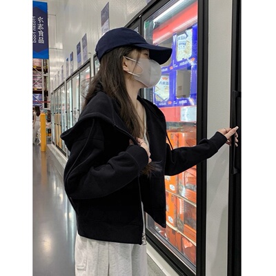 小个子穿搭黑色连帽短款卫衣女外套2025秋冬新款百搭加绒保暖上衣