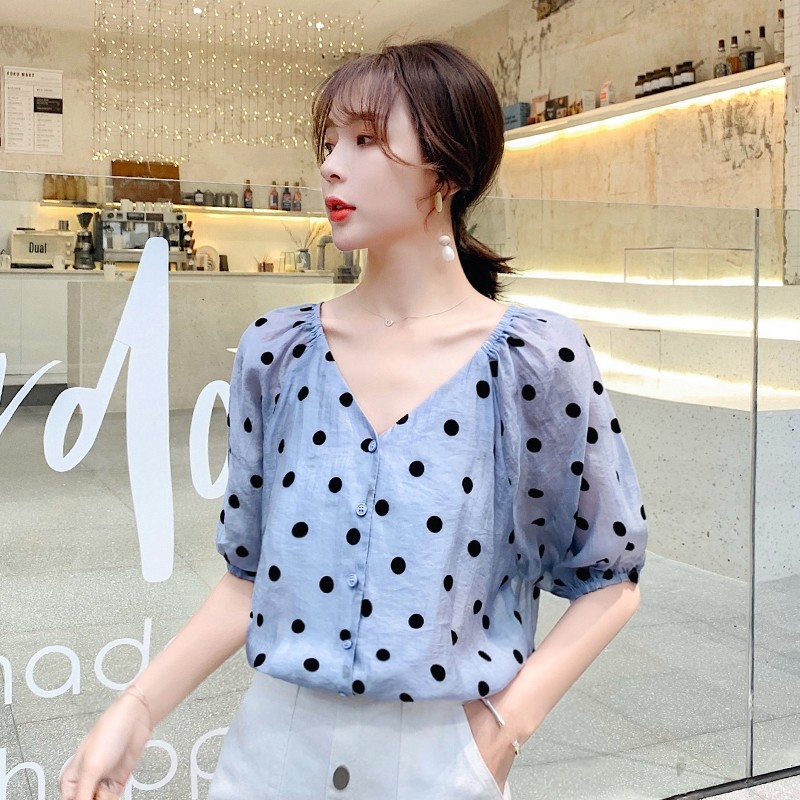 波点衬衫女夏短袖2020年新款时尚宽松法式v领上衣气质洋气雪纺衫