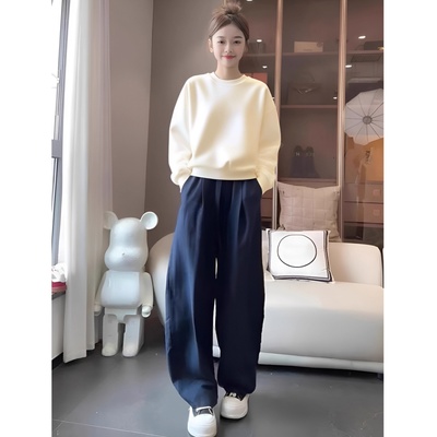 小众短款圆领卫衣女秋冬2025新款纯色打底衫超好看上衣加绒加厚潮