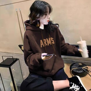棕色连帽卫衣女2026新款爆款小个子秋冬加绒加厚春秋套头口袋外套