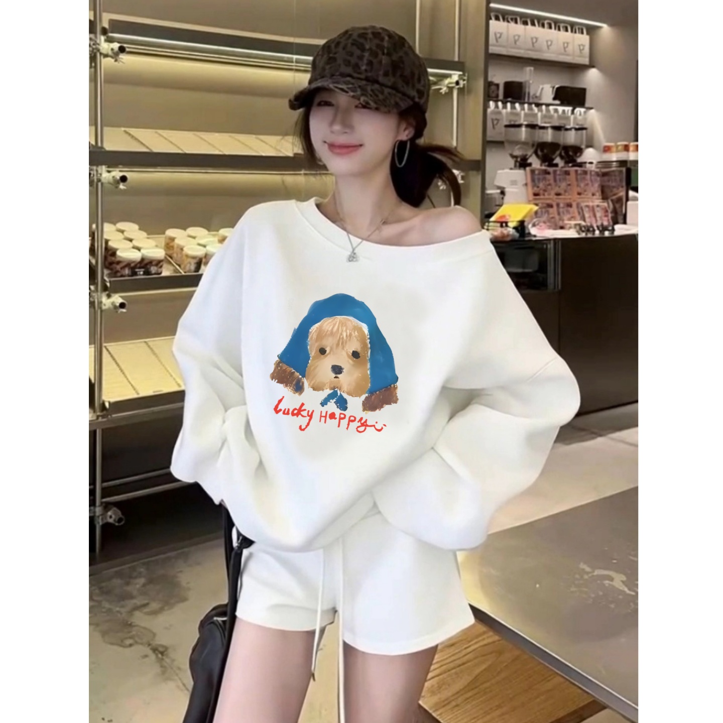 韩版可爱狗狗印花斜领卫衣女秋季宽松oversize慵懒风露肩套头上衣