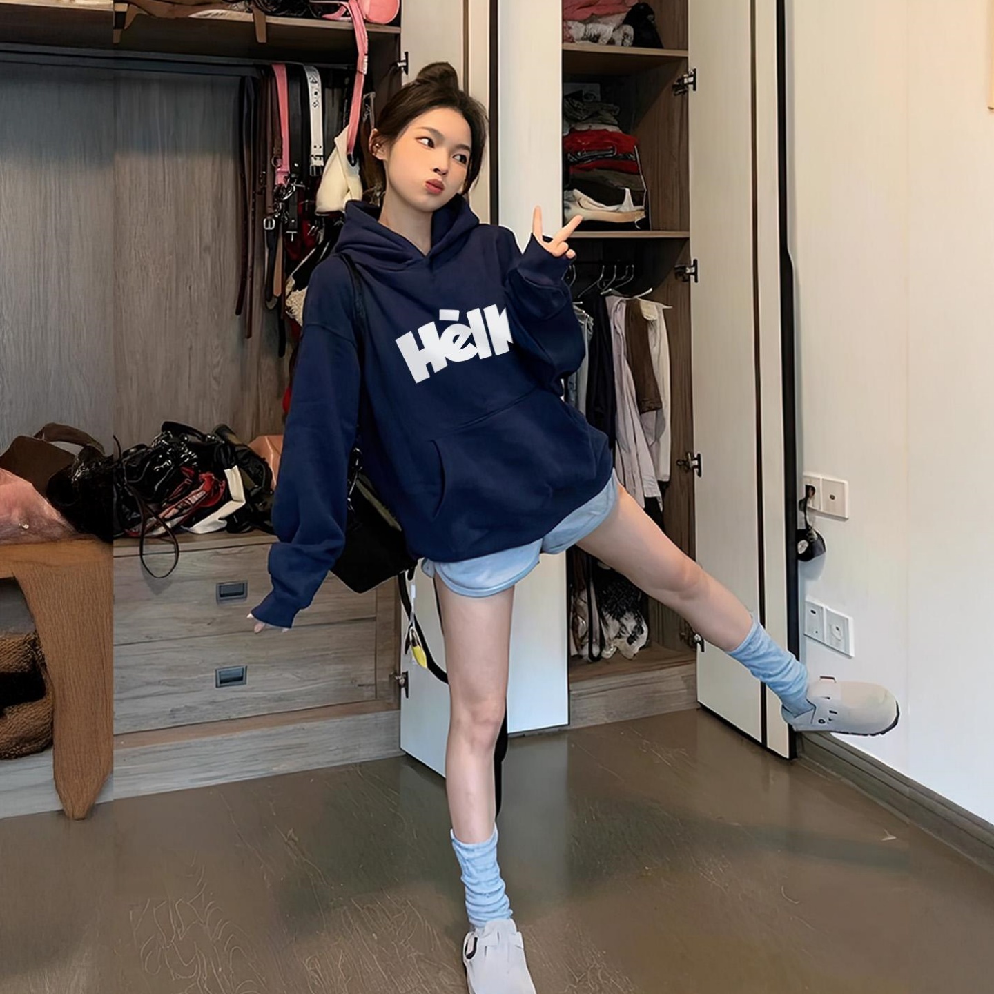 藏蓝色连帽卫衣女款加厚2025新款加绒上衣宽松外套秋冬季保暖长袖