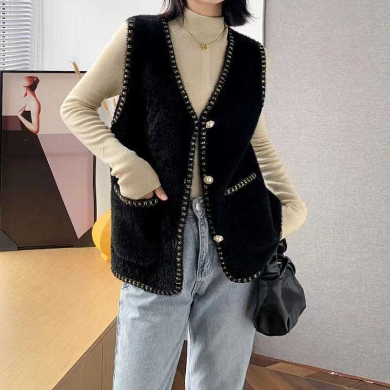 洋气妈妈V领针织马甲女开衫秋冬季新款毛衣坎肩背心外穿提花上衣,女装马甲,岚润乐美服饰 洋气妈妈V领针织马甲女开衫秋冬季新款毛衣坎肩背心外穿提花上衣,女装马甲,岚润乐美服饰