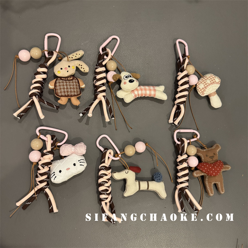 球球卡通腊肠狗包包挂件书包挂绳耳机套挂链CDD挂绳包包挂链