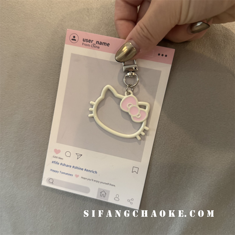小红书ins风可爱卡通猫镂空小猫爪挂件少女心甜美车钥匙扣