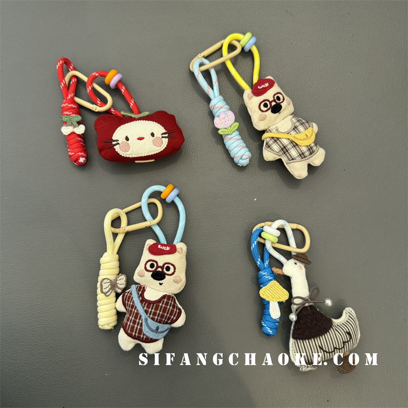 布艺充棉秋冬新款卡通玩偶小熊车钥匙扣挂件包包挂饰手机链条