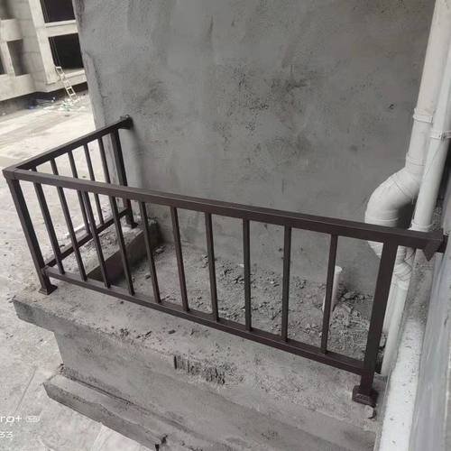 空调护栏锌钢栏杆格栅锌钢护栏铝合金护栏阳台栏杆连廊防护栏杆