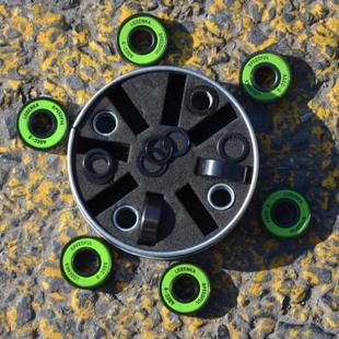 ABEC 急速深沟槽铬钢轴承 9小鱼板香蕉板长板滑板轮滑轴