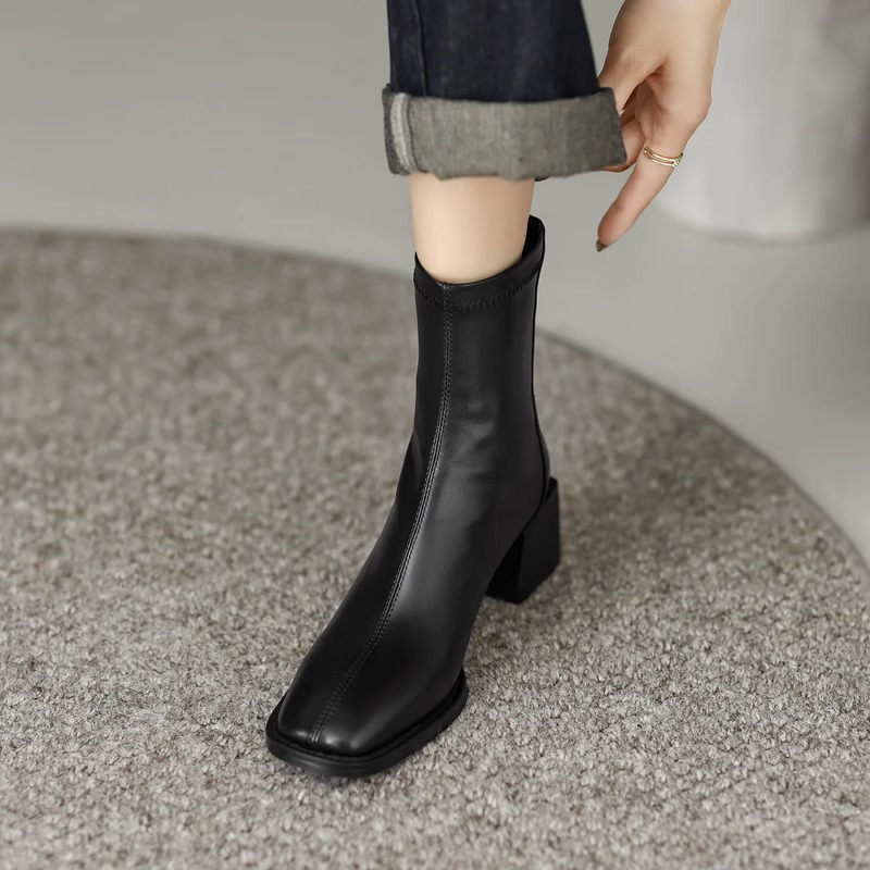 弹力真皮单靴方头粗跟加绒短靴