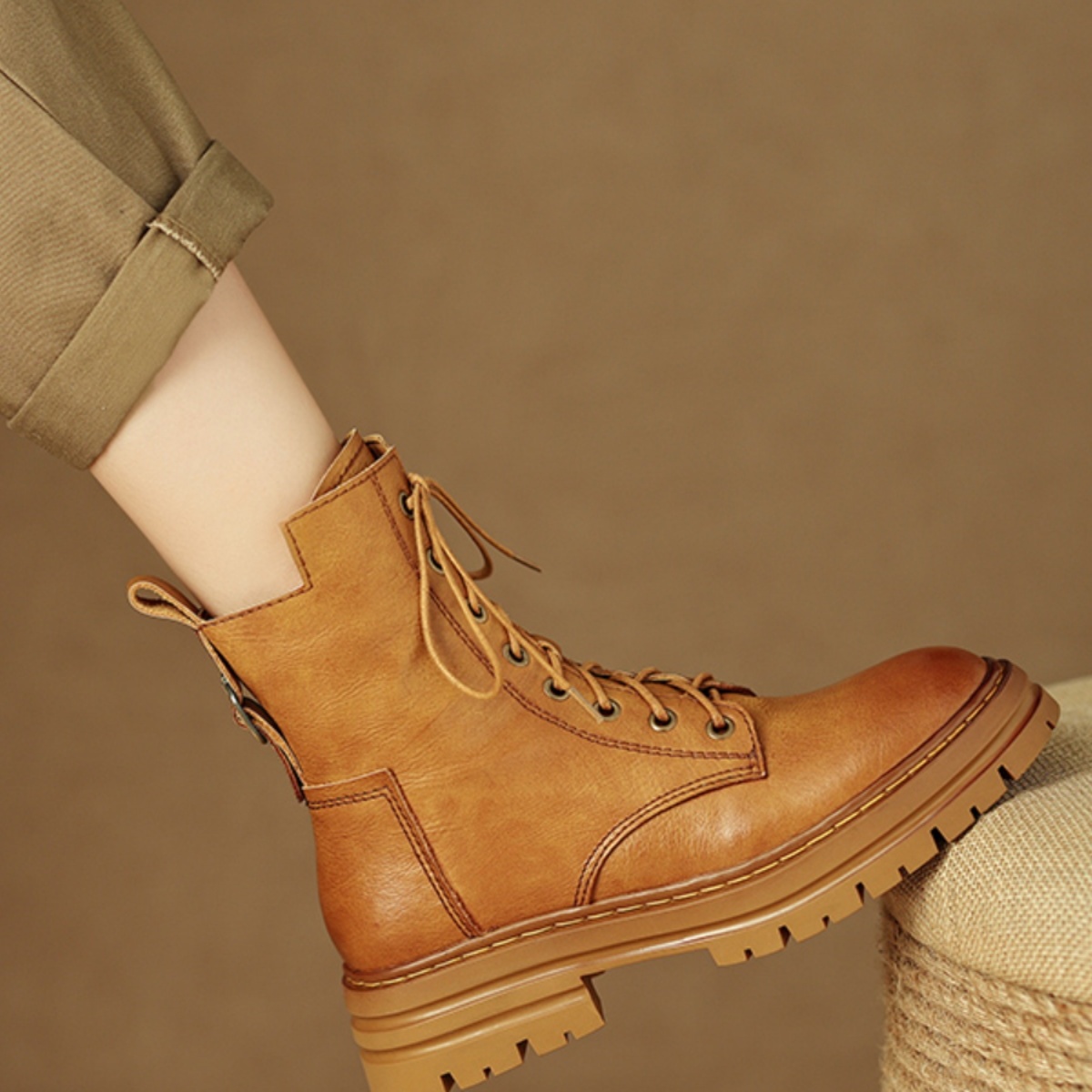 厚底百搭粗跟平底休闲加绒短靴