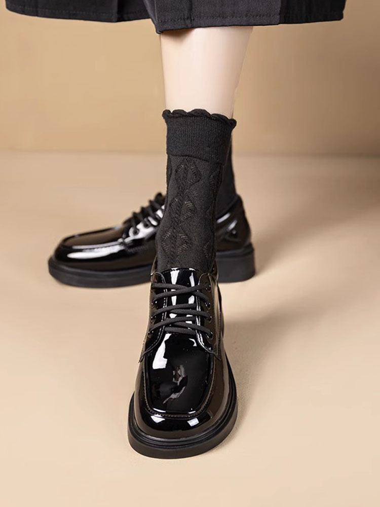 圆头真皮小皮鞋女2025春季新款工作鞋舒适系带平底软底时尚乐福鞋