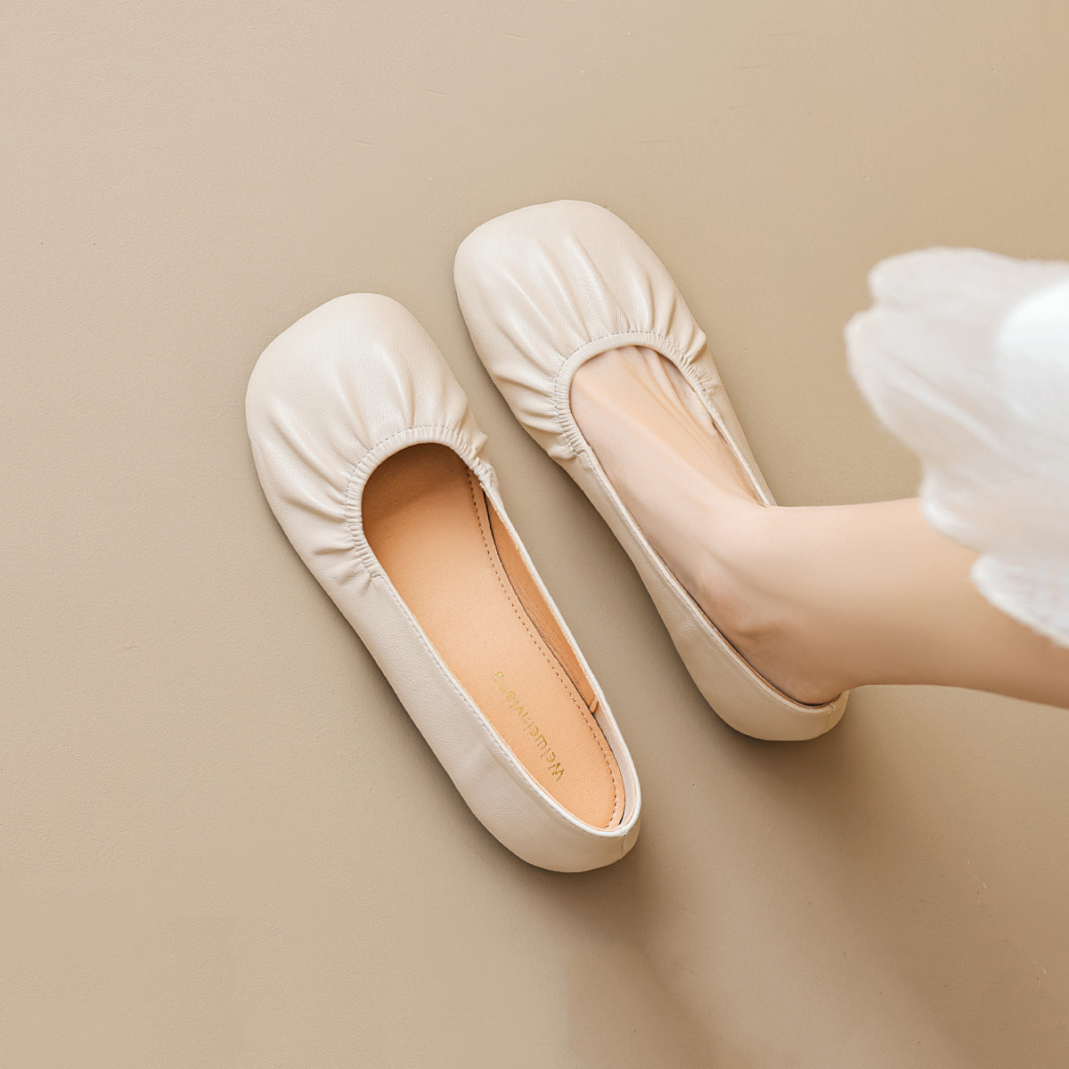 软底休闲单鞋女真皮2025春季新款法式奶奶鞋配裙子平底浅口豆豆鞋,女鞋,浅口单鞋,淘宝优惠券,粉丝福利购,淘宝优惠卷