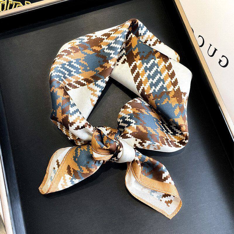 夏季现货方巾田园四季通用格子装饰印花平纹女金色围巾