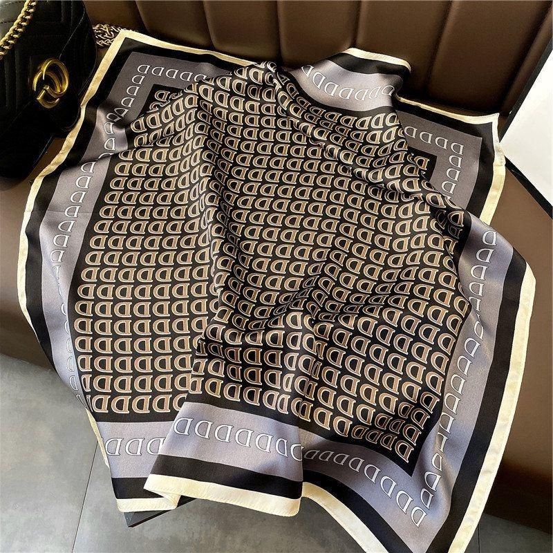 ins气质款真丝丝巾68cm方巾包款