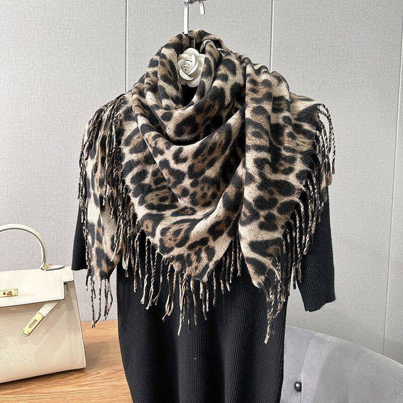 小众甜酷欧美经典复古豹纹印花围巾潮流秋冬文艺范仿羊绒条纹方巾