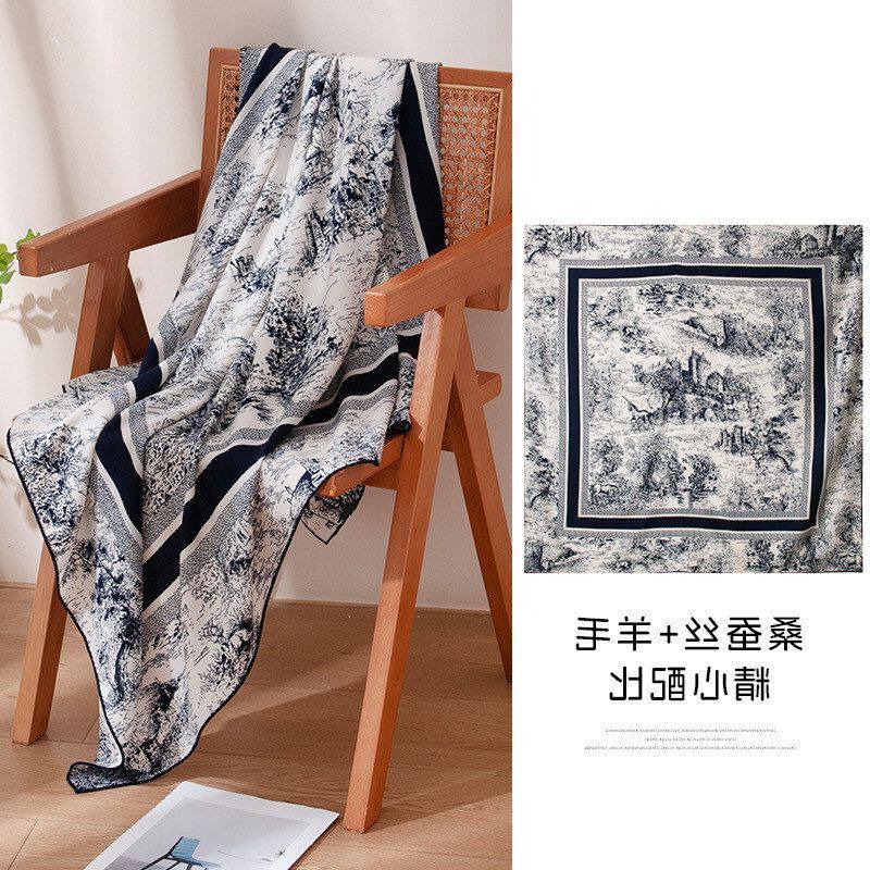 严选法式复古手工卷双面真丝羊毛围巾轻奢高级感大方巾室内大披肩