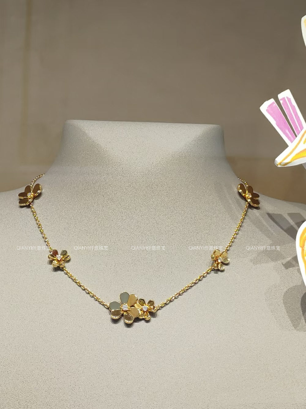 QIANYI仟意珠宝【奢华系列】繁花白富美玫瑰金三叶草花朵宴会项链