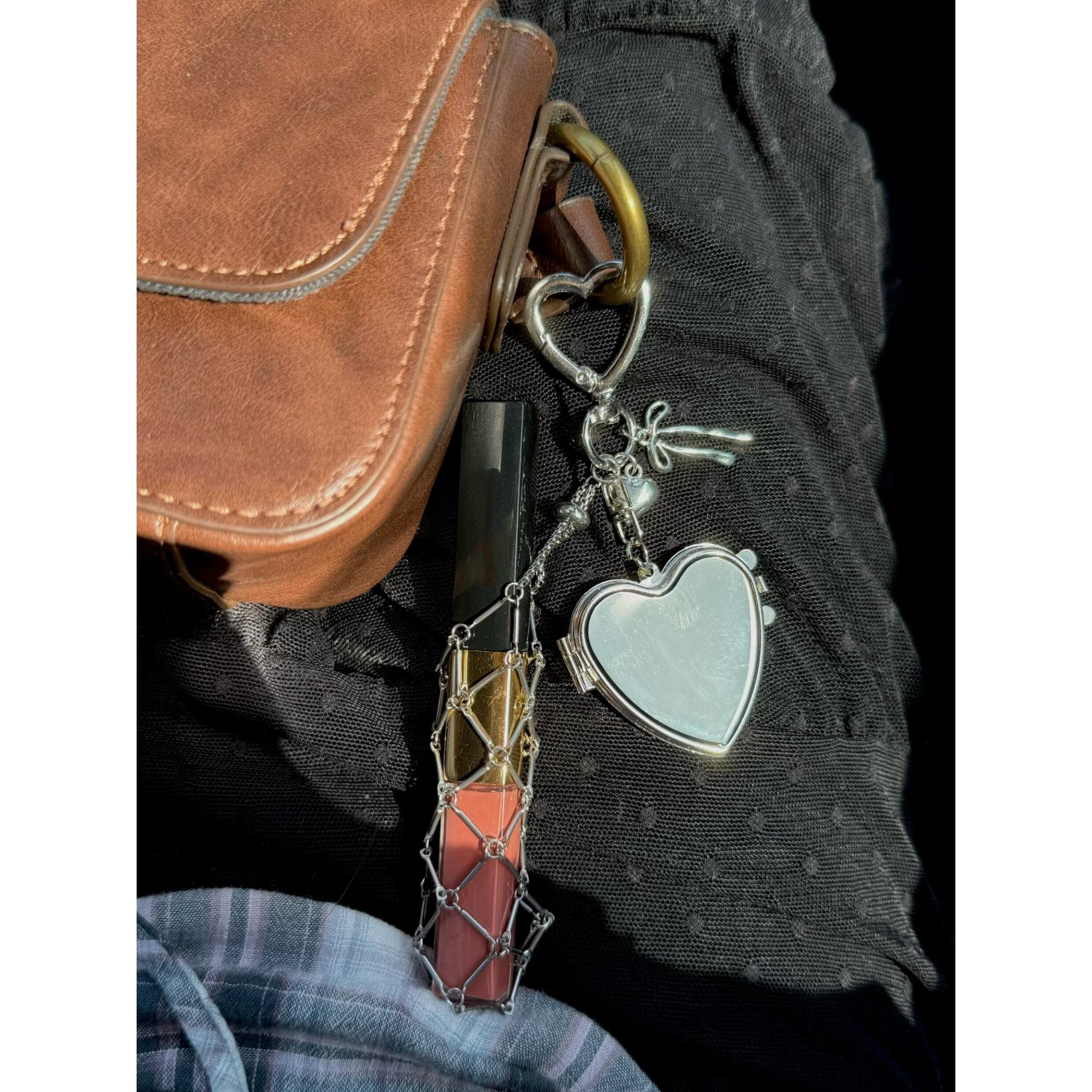 ins风银色口红网兜包包挂饰时尚口红包挂女高级名媛风钥匙包挂件