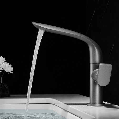 柒睿旋转枪灰全铜洗手盆水龙头