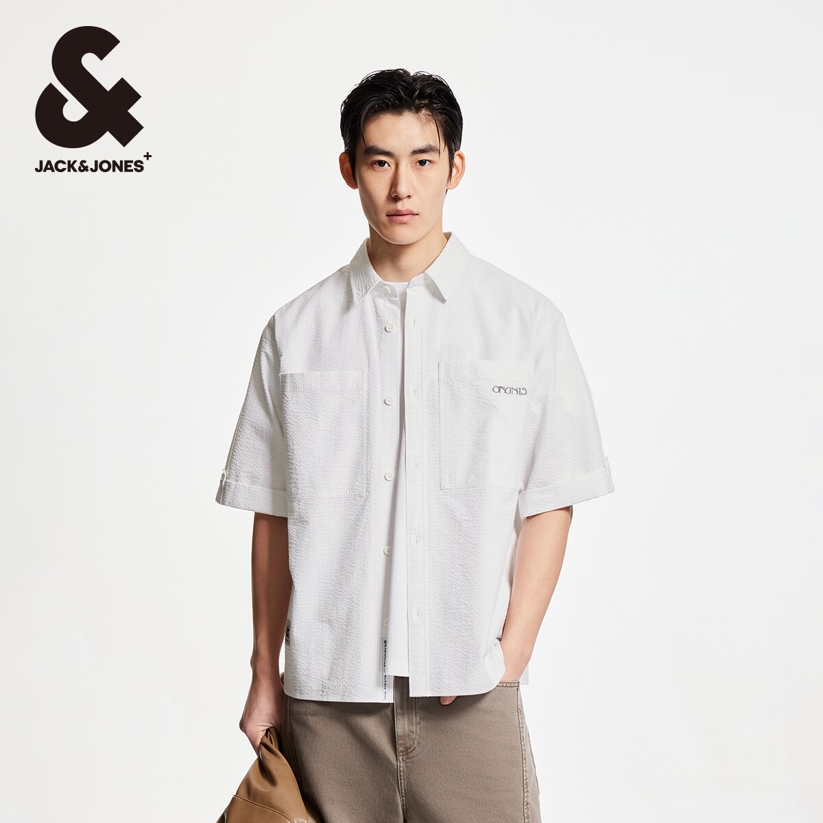 杰克琼斯奥特莱斯夏季肌理感泡泡纱字母刺绣短袖上衣宽松衬衫男装