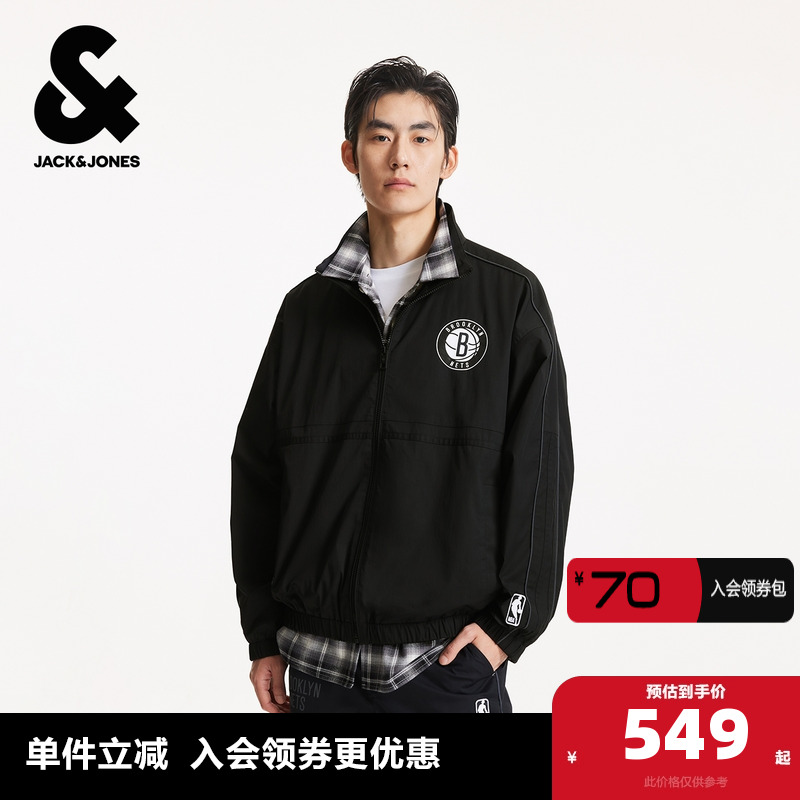 oversize版型，立领领型，拉链门襟