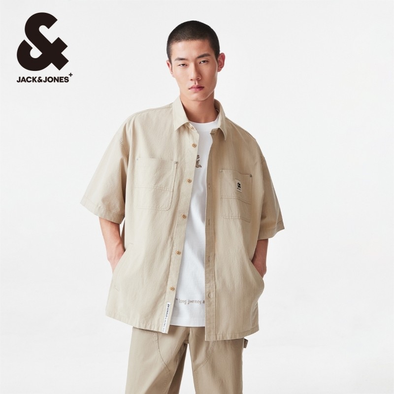 杰克琼斯秋季新款百搭尖领纽扣门襟背部字母刺绣胶印短袖衬衫男装