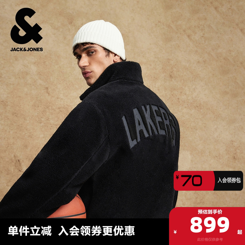 略宽松版型；胸前及背后洛杉矶湖人球队标识