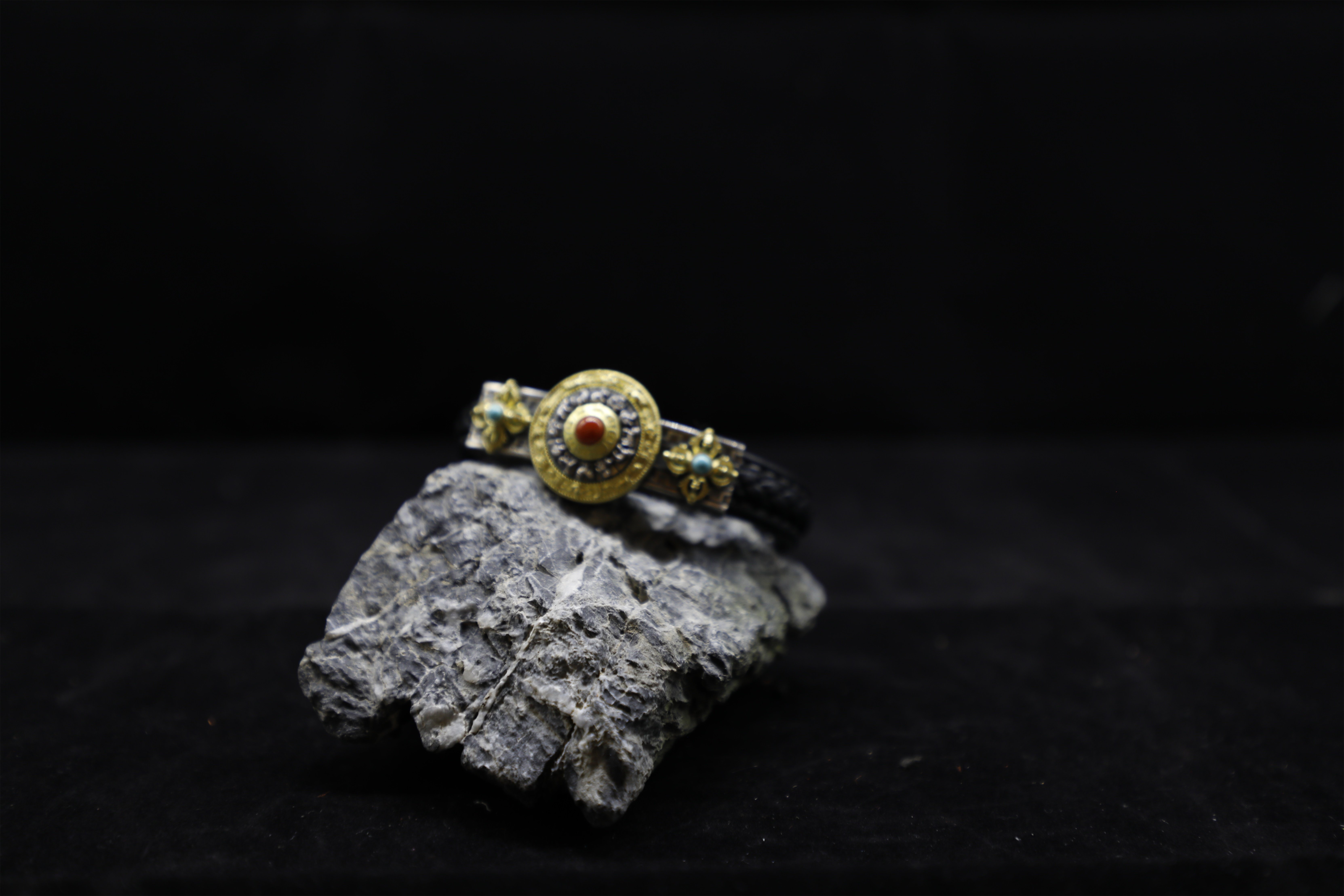 十二生肖转运鎏金手环佛教工艺品转运轮|msdalam kategori Ciri-ciri kraftangan, Kraf agama, seni Buddha dan kraf - dari Buy2taobao.com untuk memberikan perkhidmatan ejen Taobao profesional membeli