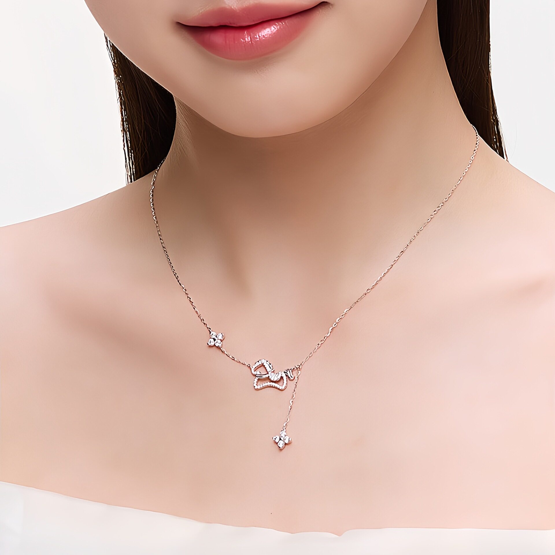 S999足银马上幸运项链轻奢纯银四叶草马年本命年锁骨链圣诞礼物女