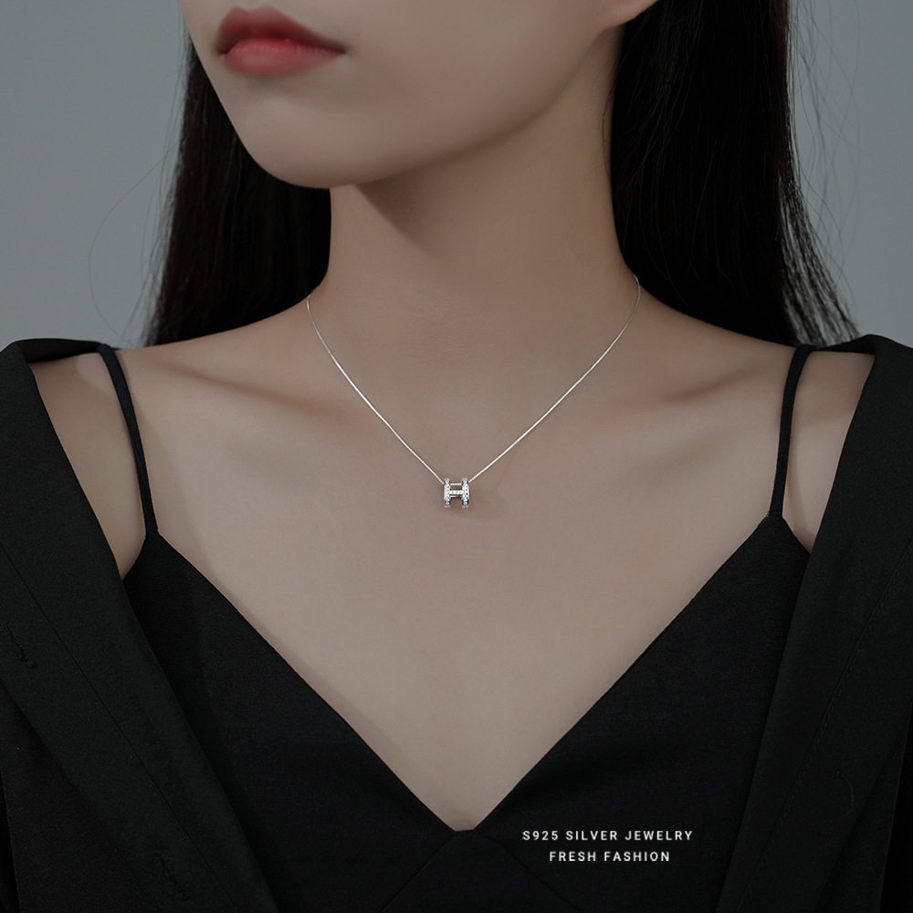 S925纯银超闪H字母满钻女项链欧
