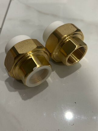 康丽根前置过滤器接头，也适用于其它品牌。32内丝转32ppr水管